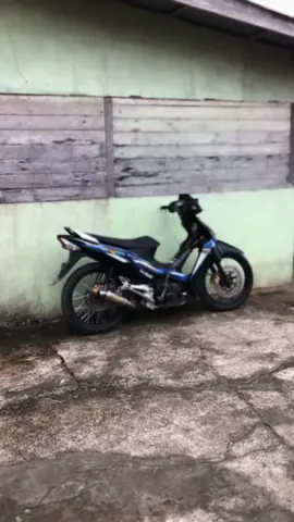 sore nyeni#suprabapak #supra x 125 proper style biru #lewatberandafyp #kphganksoloraya🚀 #kphjogjastyle #masukberanda #kphgank🚀 #fyp #suprax125 #fyppppppppppppppppppppppp #fypシ゚viral 