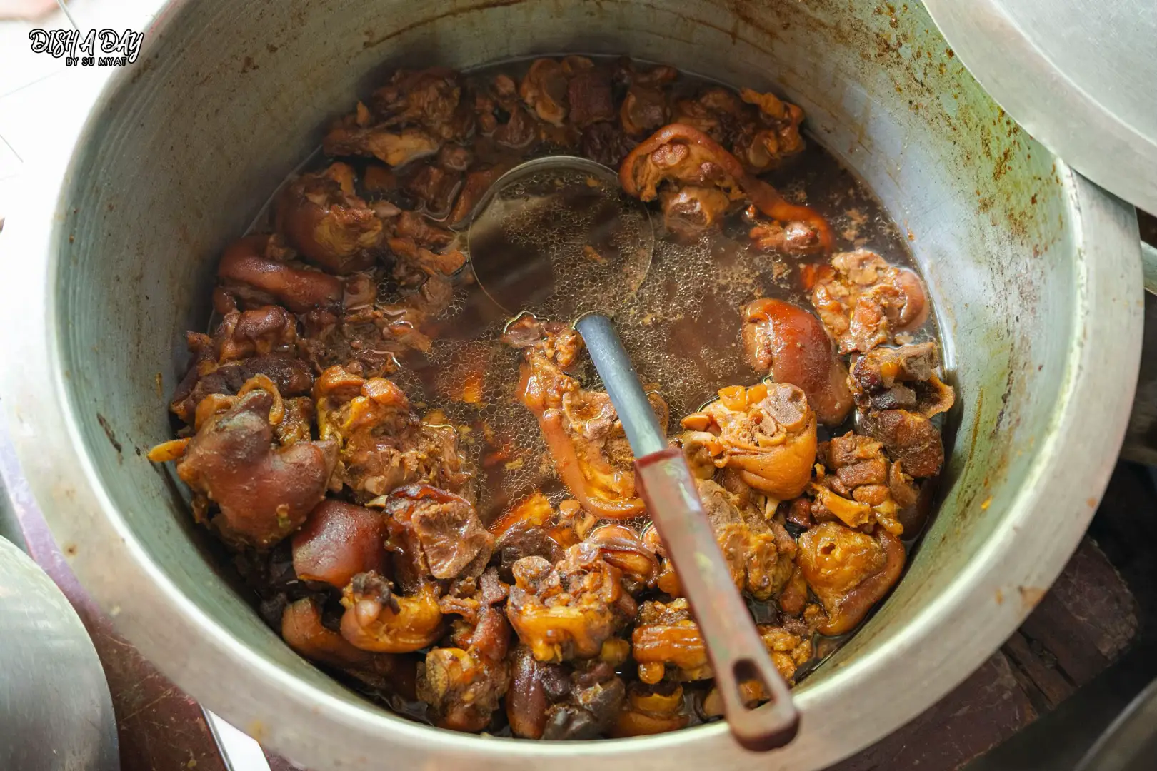မနက်ဖန်မှဝိတ်ချမဲ့အဖွဲ့ပါရှင် #pork  #burmesefood #Foodie #fyp #fypシ゚ #viralvideos 
