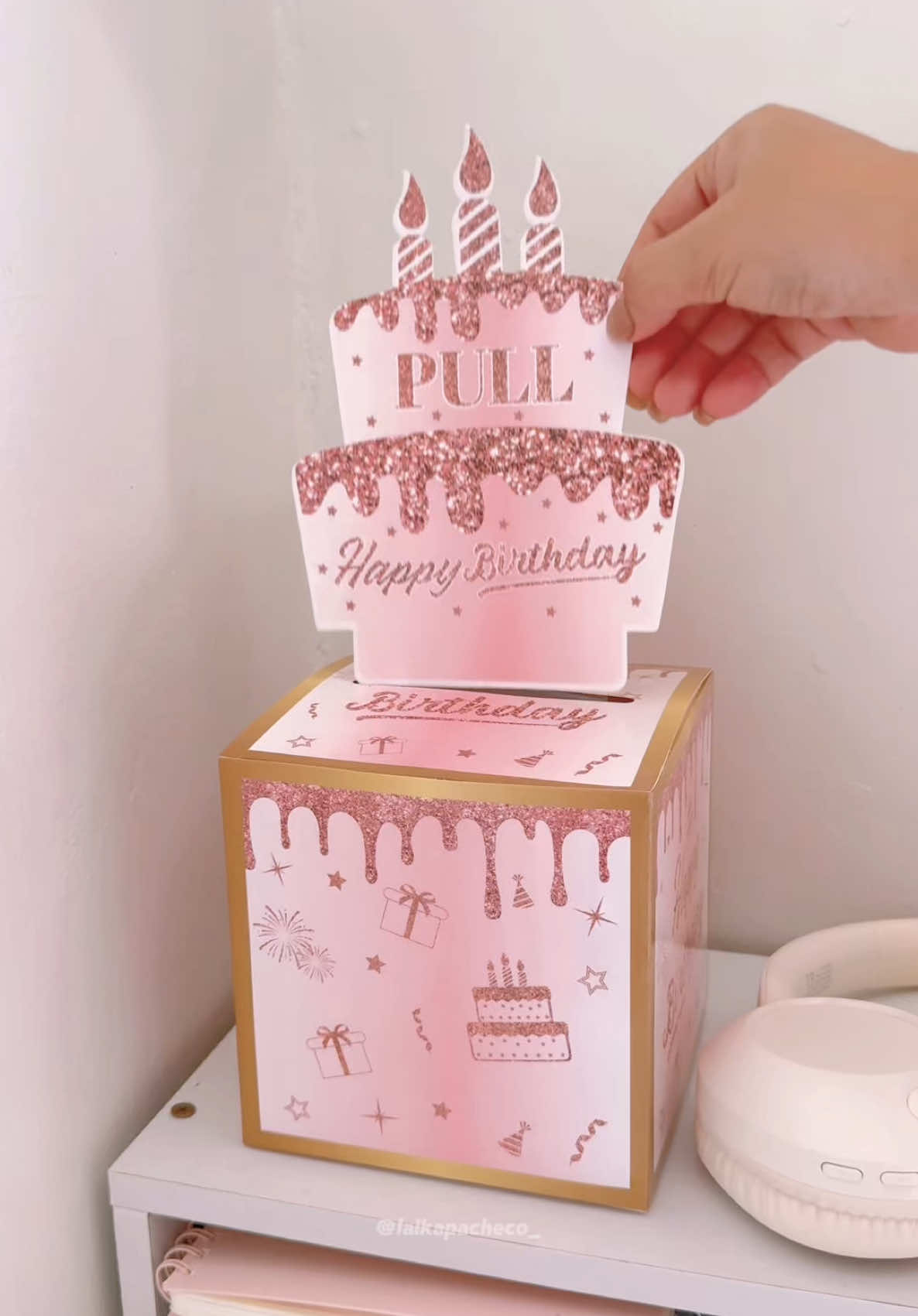 Perfect pang gift for your loved ones! 🥰❤️ Super easy lang to assemble! #GiftIdeas #moneypulloutbox #MoneyPullUp #moneypullingcake #MoneyPullOut 