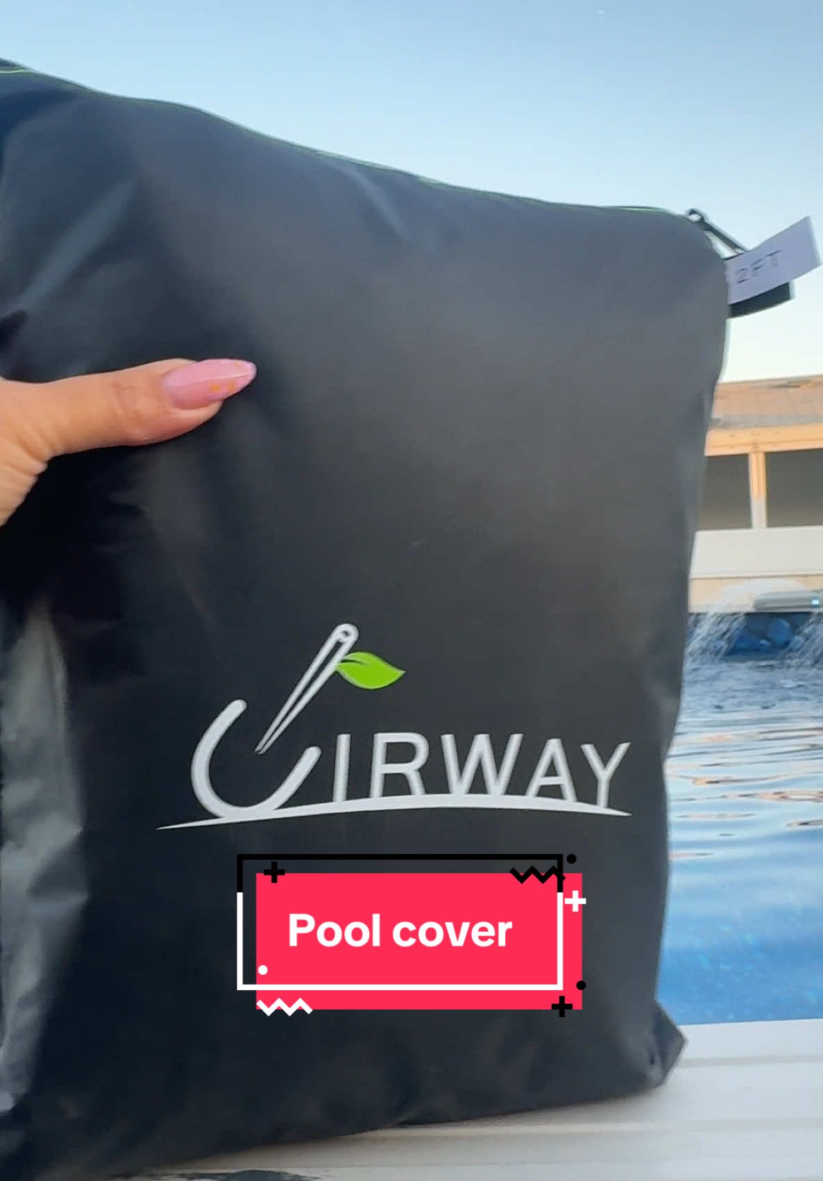 Pool cover @UIRWAY #poolcover #poolcleaning #cover #summervibes 
