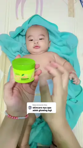 Membalas @Nna minyak wanginya switzal ,, wanginya tahan seharian 😍#bayiganteng #bayitiktok #bayigemes #bayilucu #bayiviral #bayi #bayigemestiktok #bayisehat #bayiketawa 