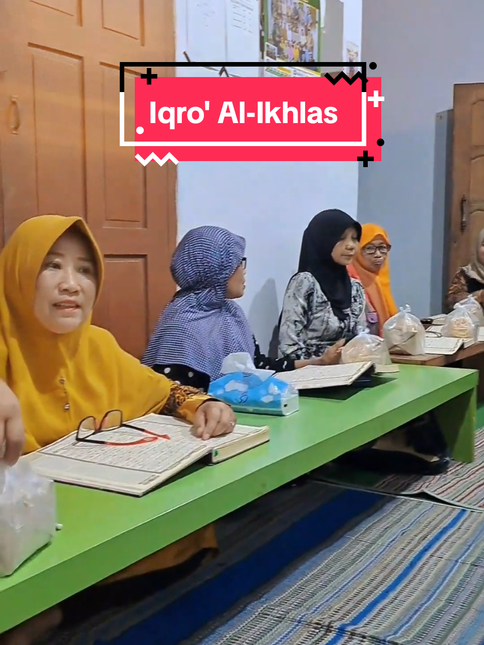 🗣:apasih enaknya mengaji bersama ibu-ibu? me: yaaa gini, serunya,pahalanya&terutama makanan pun dapet bngt🫶😊 #fyp #fypage #belajarmengaji #alquran #tajwid #makanantradisional #masyaallahtabarakkallah #gurumuda #istiqomah 