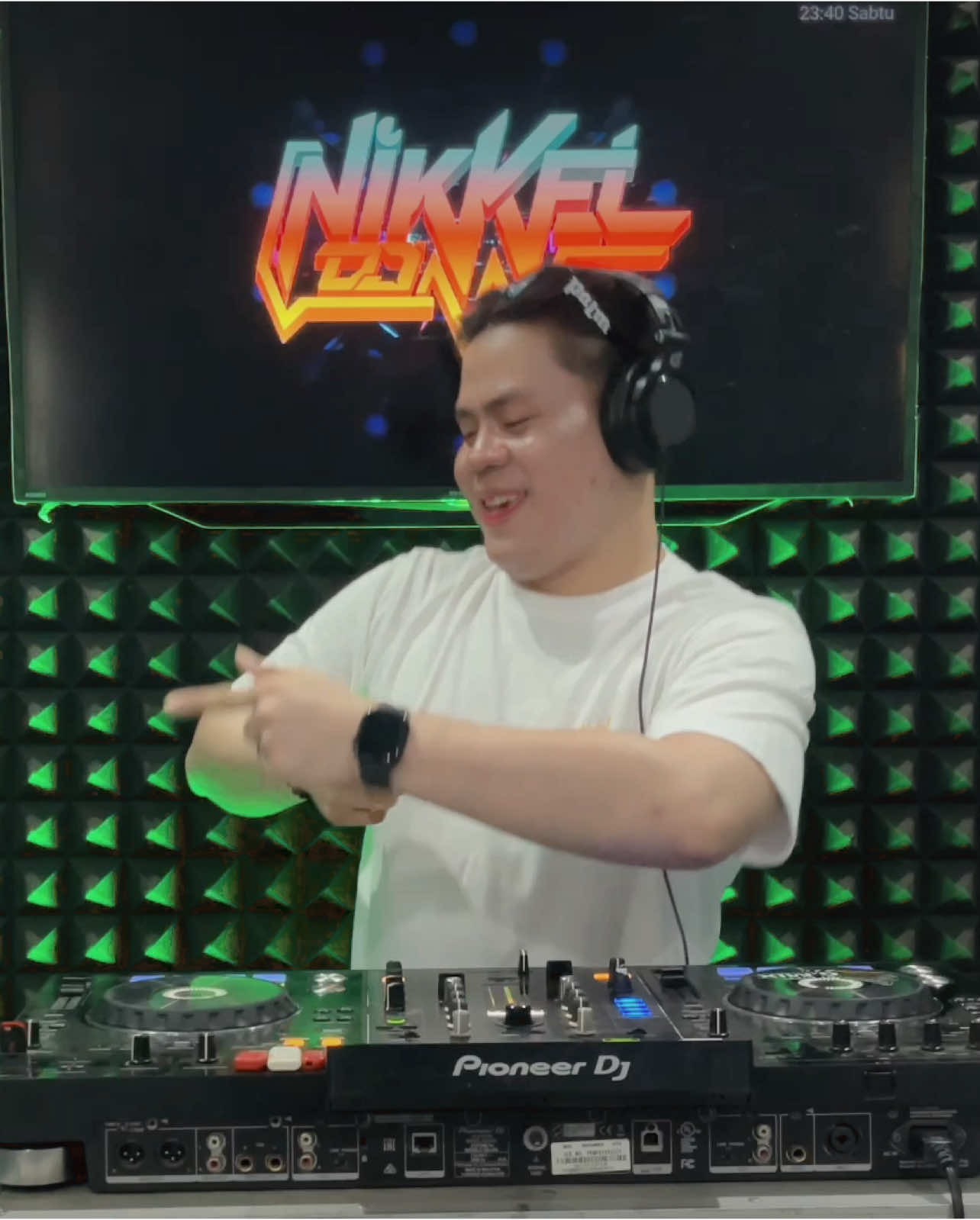 Woopp🙌🐍😎#fypシ゚viral #soundviral #djfunkot #djtiktok #djnikkel #djterbaru #dj2025 #djpalembang #djgacor #djindia @𝐃𝐣 𝐍𝐢𝐊𝐞𝐋𝐆𝐥𝐨𝐰𝐢𝐧𝐠 
