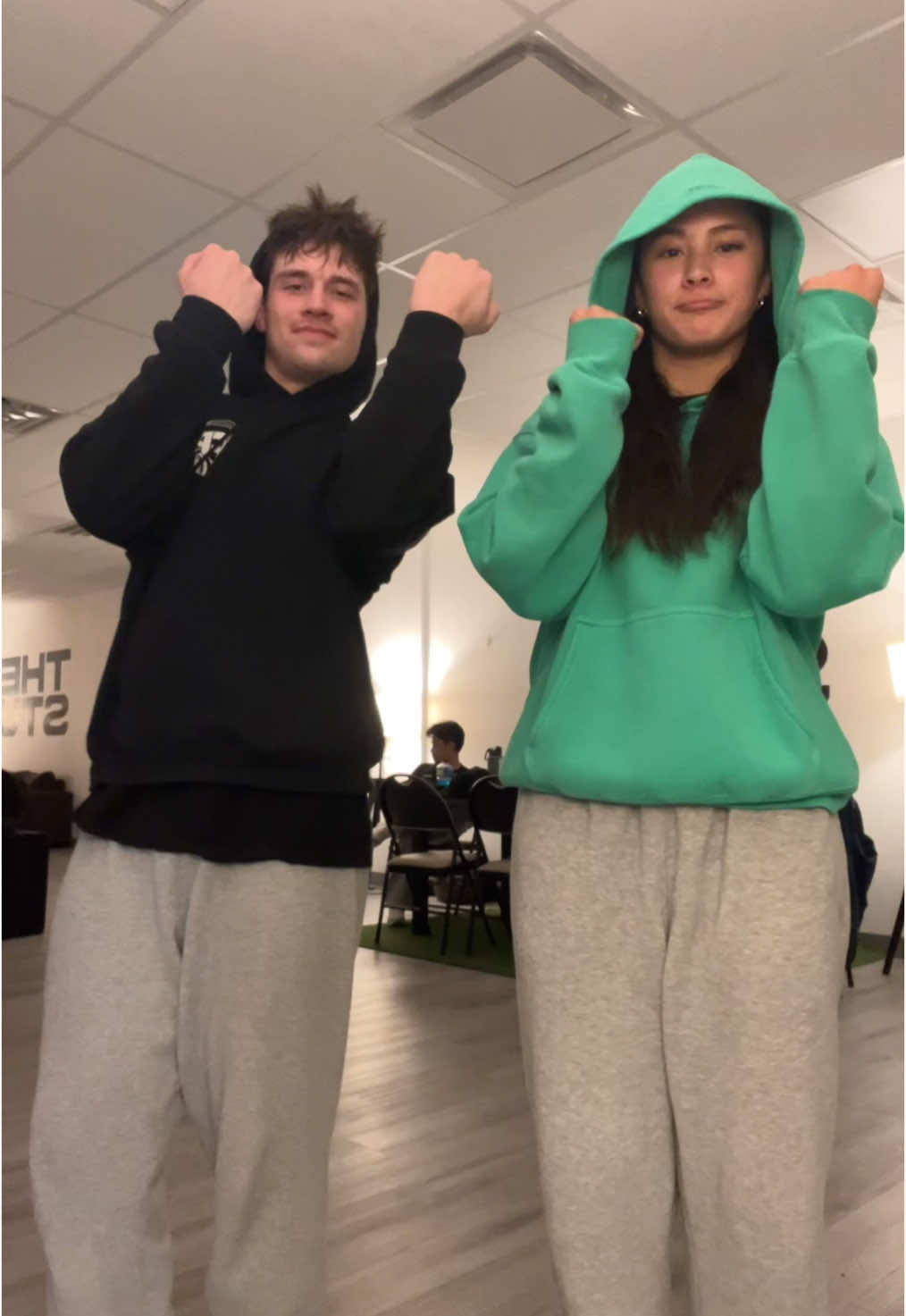 ur fav duo 😎 (tag dc) #dance #fyp #foryou #duo #betty @chris hammer 