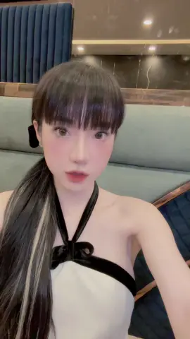 “ Lãng mạn không hề đắt, và sự nuông chiều không nên có thời hạn “☺️