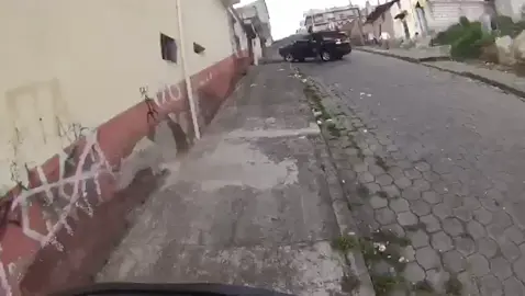 ACCIÓN EFICAZ| Momento en el cual equipos del #GIR realizaron una intervención táctica para liberar a Steven T., el cual se encontraba secuestrado en #UIO. El operativo se realizó conjuntamente con personal de la #UNASE, quien estuvo a cargo de las tareas de inteligencia.#TikTok #Viral #CapCut #paratiiiiiiiiiiiiiiiiiiiiiiiiiiiiiii 