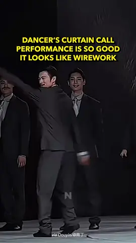 🚨 Show’s over? Not for this dancer. 🔥 The internet can’t get enough of one performer’s curtain call that turned into a full-on showcase. With gravity-defying moves and unmatched energy, he had the crowd on their feet long after the final bow. via: Douyin/@南丁 📽️Video by: Gabe Jung 🤳Click our linkinbio to sign up to our daily newsletter. 📰Follow us for the latest Asian News @NextShark #news #reel #curtaincall #dancer #viralperformance #dancegoals #stagepresence #theatremagic #performanceart #nextlevel #danceinspo #finalbow #showstopper #artistatwork #graceinmotion #viralvideo #dancelegend #movementart #theaterlife #spotlightmoment #internetobsessed #mustsee