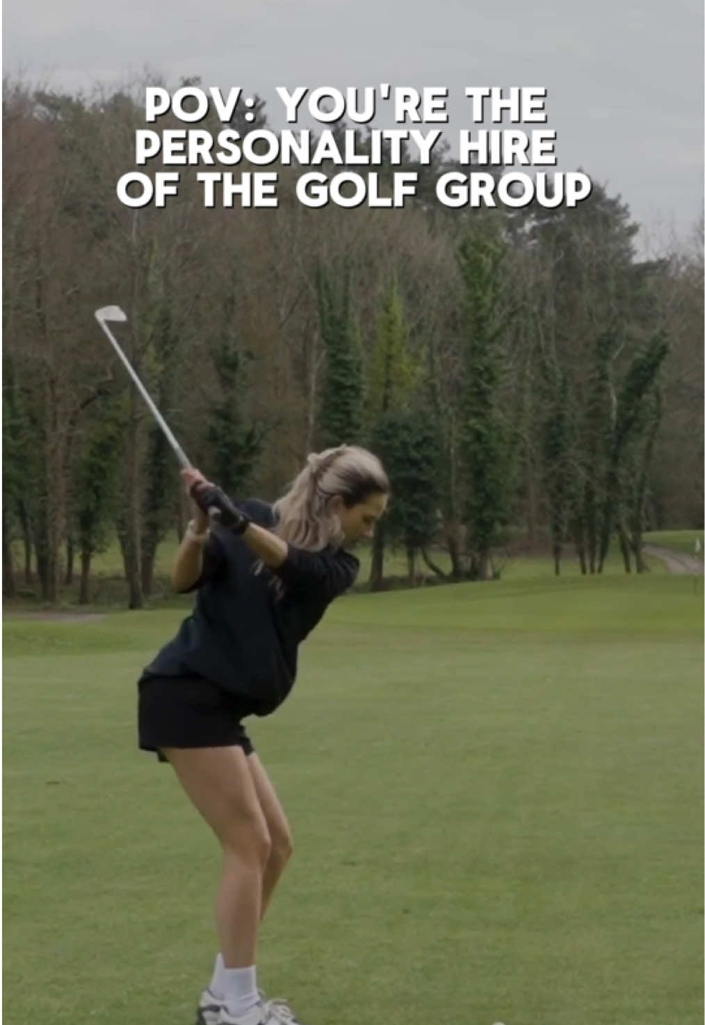I’m just here to bring the golf vibes 💃🏼⛳️ Go check out the YouTube to see who won 😅 The Fairway Club ⛳️ #golf #womensgolf #womeingolf #golfyoutube #lovegolf #golfclub #golfswing #personalityhire #personality