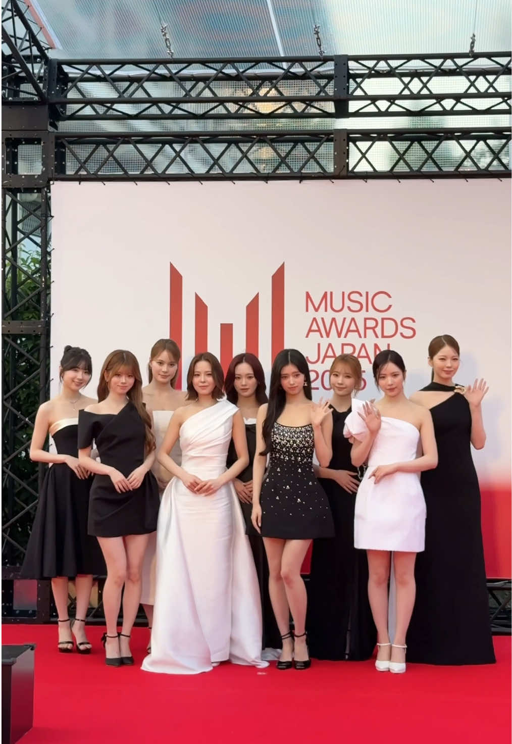 MUSIC AWARDS JAPAN 2025 Red Carpet Behind the Scenes 👠 #NiziU #ニジュー #니쥬 #WithU #MUSICAWARDSJAPAN #MAJ2025