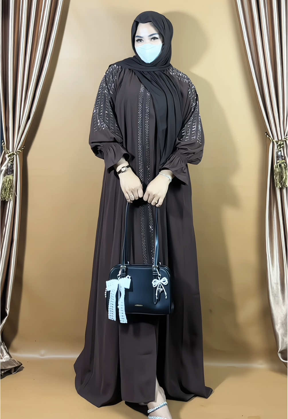 Pencinta warna Mahogany bgt ni🤎🥰🫶🏻#abaya #abayafashion #outfitlebaran #fyp 