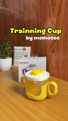 Rekomendasi trainning cup atau gelas minum anak yang bisa dipakai dari usia 6 bulan nih bun dari momosee ya 😍 cek di keranjang kuning ✨ #gelasminumanak #trainningcup #botolminumanak 