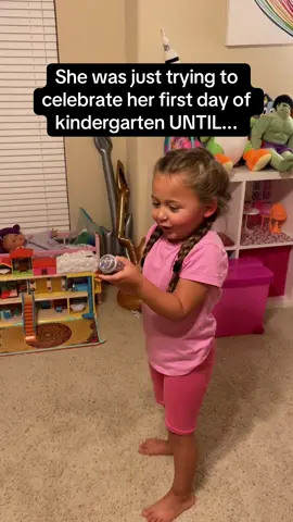 “You mean OUR first day of kindergarten?” 🐶🤣🤣 #Pubity #RoadTo18M  (@BlakeMakesMusic via ViralHog)