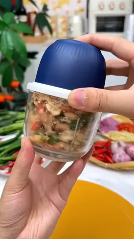 Multifunctional garlic cooking machine household small garlic stirrer garlic pounder wireless electric garlic crusher Weight:250g Package