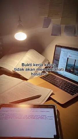 Ada kameramen @melkytiranda dan @metibungin2    yg mengarahkan diriku yg kaku saat foto 🤣🤣🤣🤣