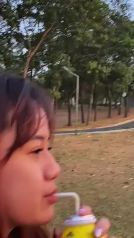 Đang lại xe mà cứ uống sửa 😂#congnongdaklak #eahleo_đắklắk #xuhuongtiktok #ttt #pyfツ 