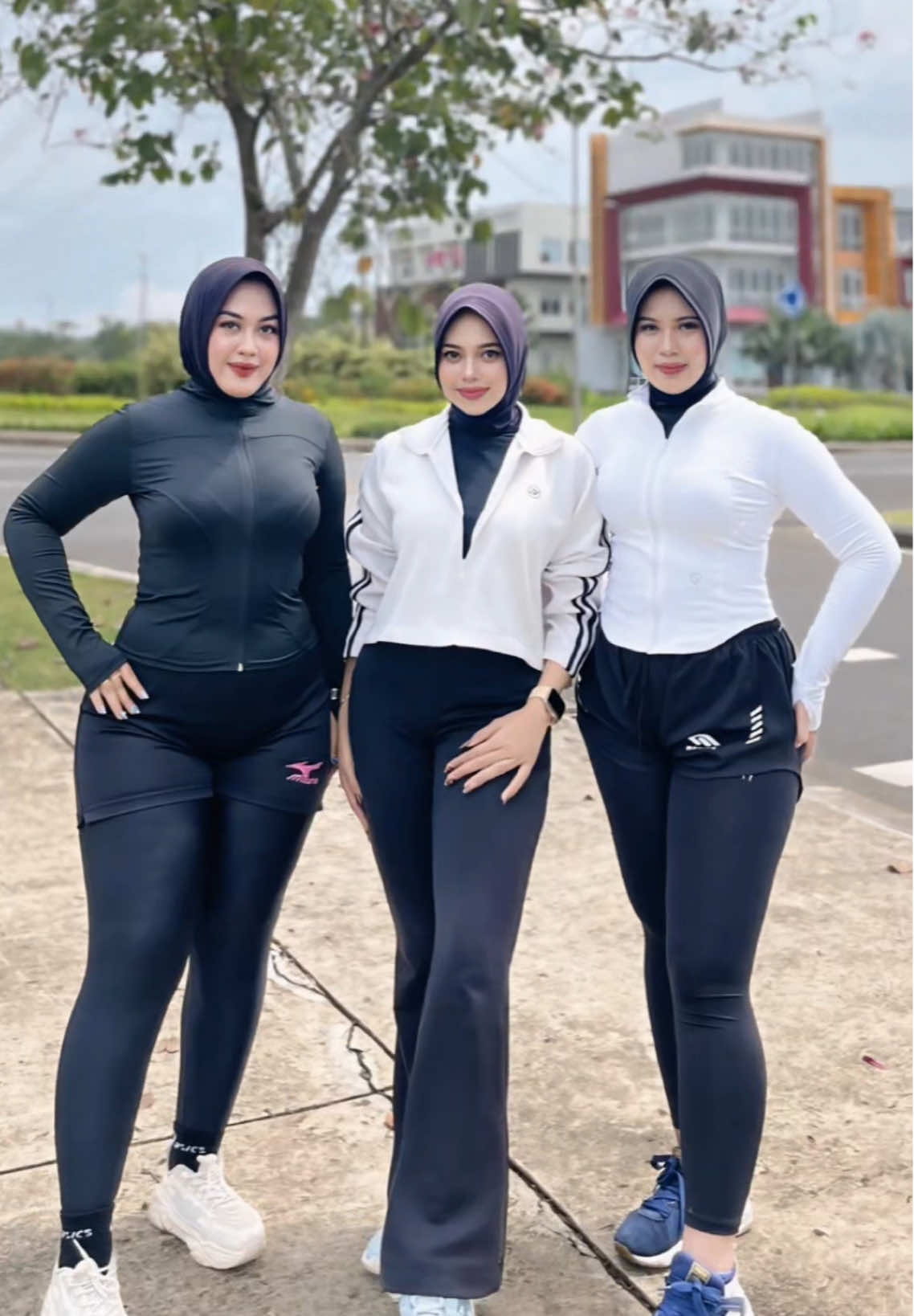 Jogging lagi 🏃🏻‍♀️‍➡️ @DEDE MARTINI @Nurul Azla 