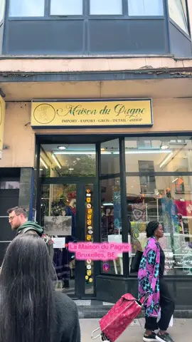 Le bon endroit pour vos pagnes 🥰#bruxelles 