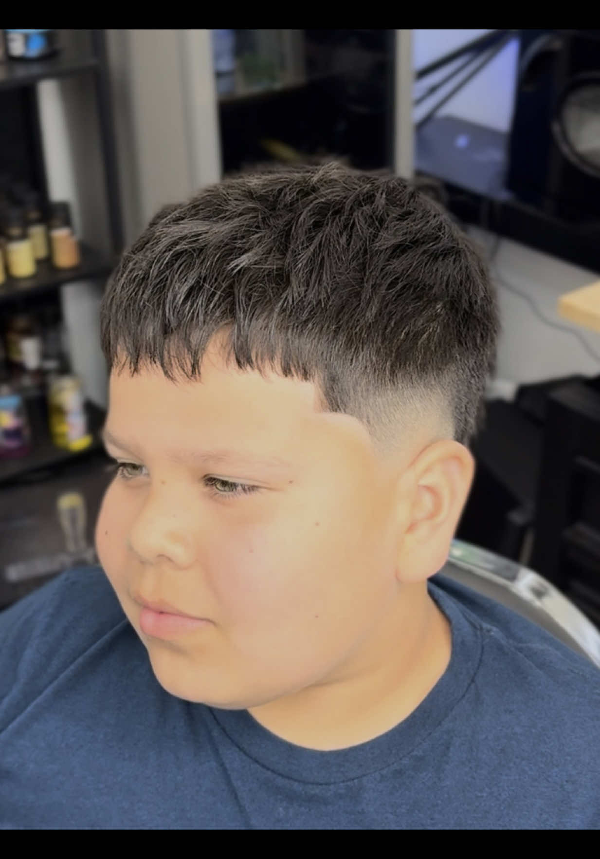 He’s just a chill guy…..Oklahoma City📍Link to book on my instagram👇🏼 @tanothebarber02 #bethany #bethanyoklahoma #oklahomacity #okcbarber #oklahomacitybarber #burstfade #design #freestyle #croptop #chill #chillguy #viral #explore #fyp 