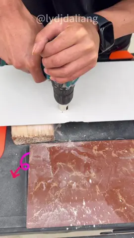 Broca escalonada de excelente calidad para perforar agujeros en baldosas y piedra.#bluecollar #tool #tools #diyer #homediy #automechanic #plumber 