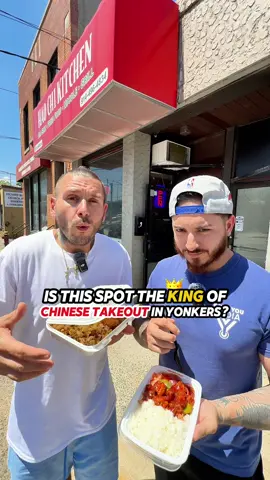 Is this spot taking the crown for best Chinese takeout? #Foodie #chinesefood 
