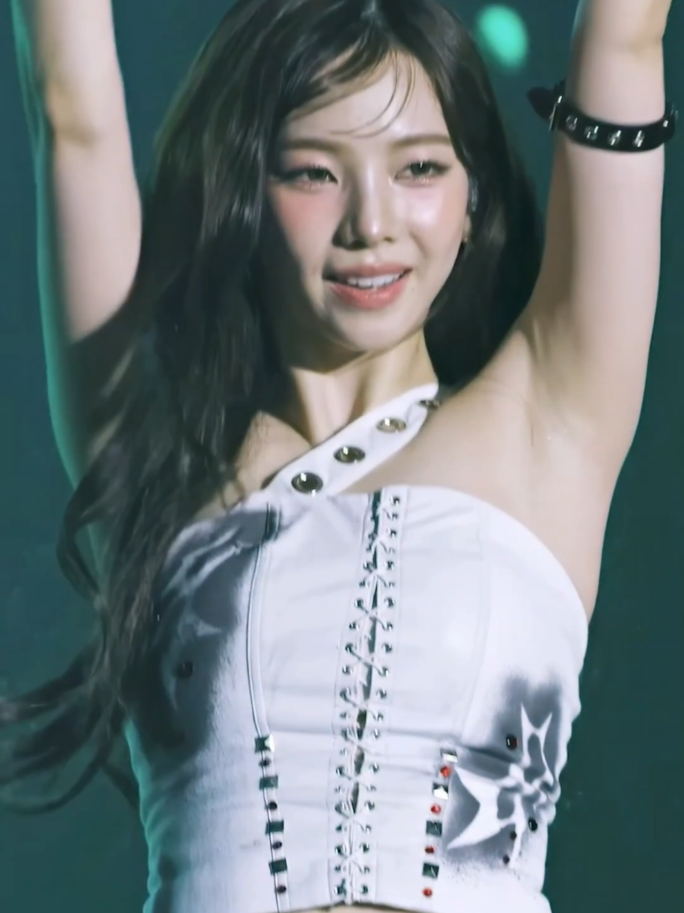 rasa ingin menjilat📈 #karina #aespa #kpop #girls #armpit #fyp 