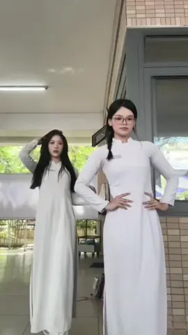ké fame b này @Tram Anh (dc: @Ly không biết nhép lời 🌹) #dance #fyp #tiktok #viral #hocsinh #phanchautrinhhighschool  