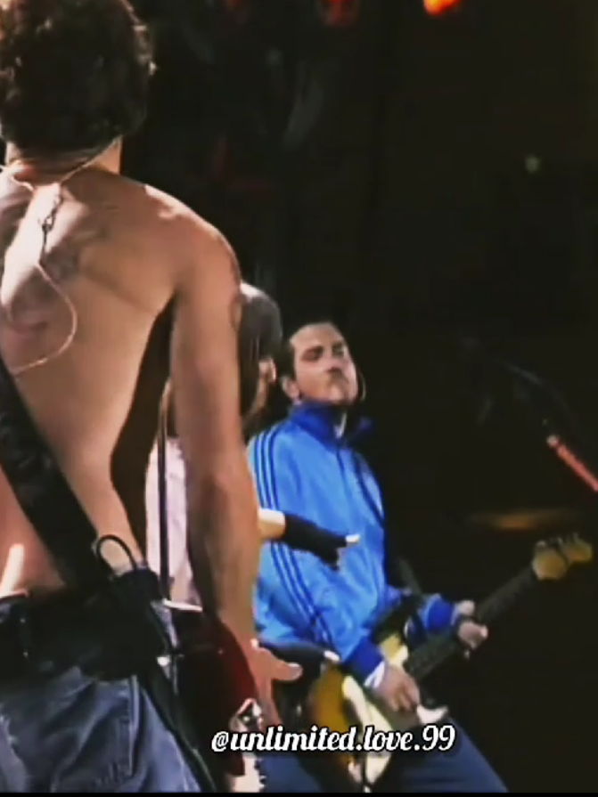 @Red Hot Chili Peppers - Get On Top #redhotchilipeppers #redhot #chilipeppers #getontop #español #subespañol #sub #music #musica #rock #californication 