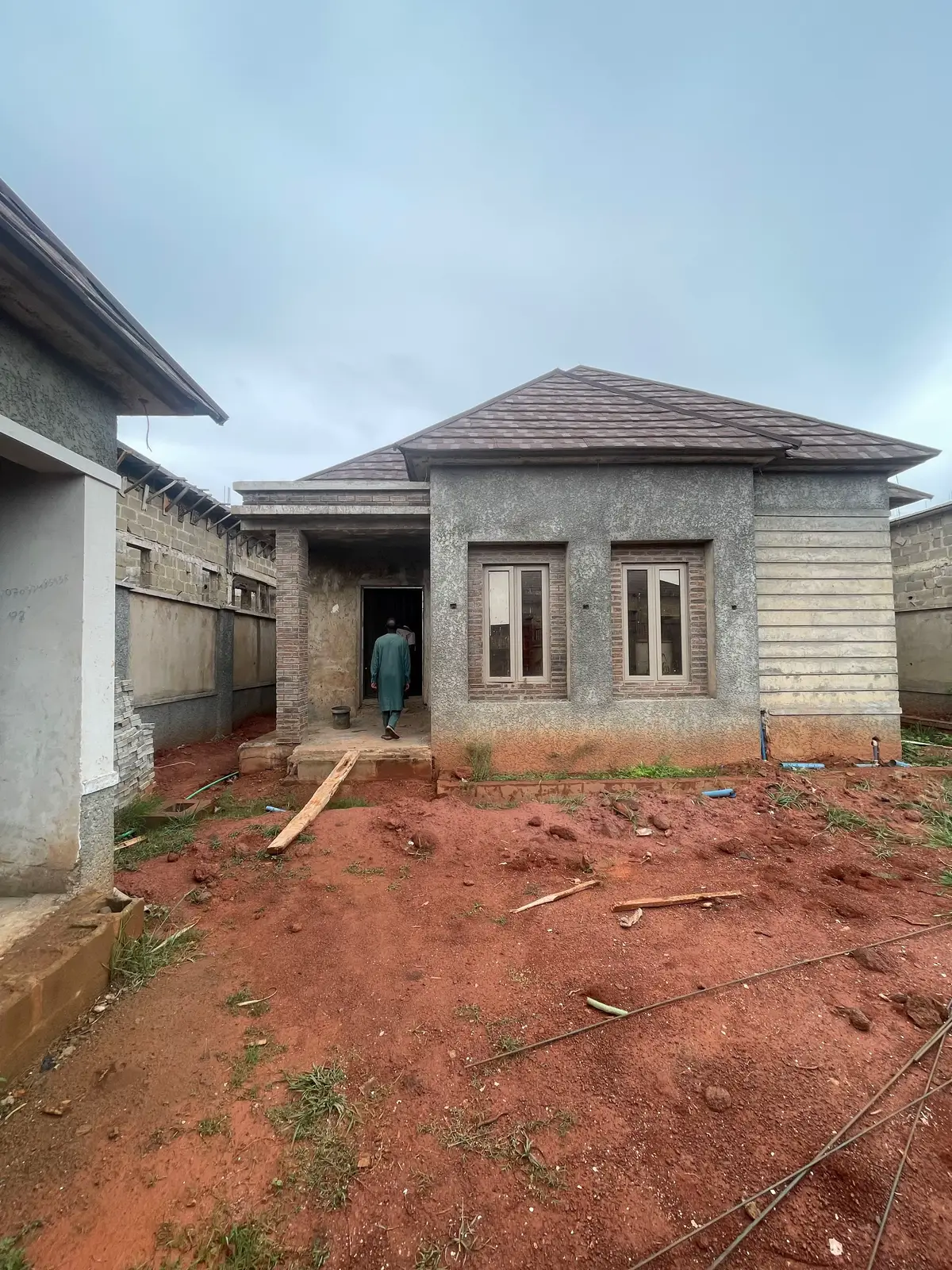4 bedroom  2 sitting rooms Dining area  Kitchen  Store Security room Ample parking space  #Price: 55M  Location: Millennium city kaduna  #sammedhomes #capcut #kadunarealestate #viral #tiktok #Sammedhomes #foryoupage 