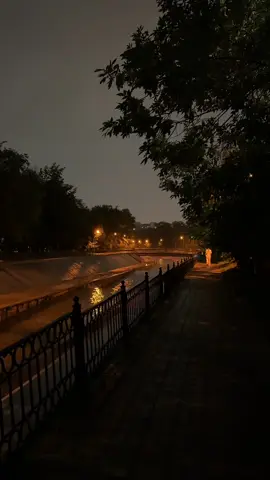 Весновка во время дождя…  #almaty #almatykazakhstan 