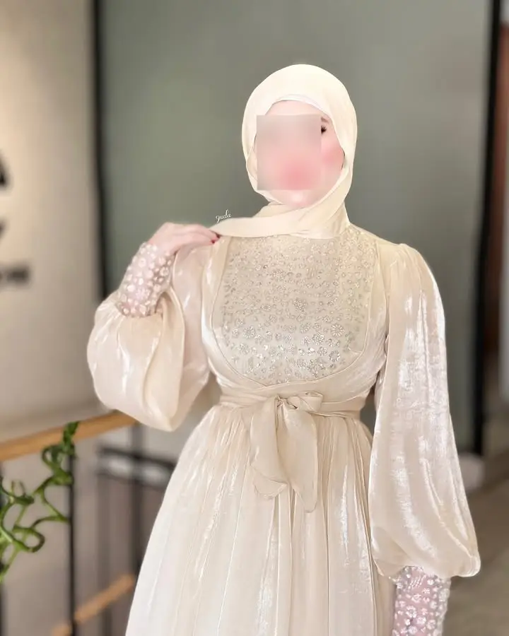 سندريلي سندريلي 🙈🫦!،  صوتي الداخلي من البس الفستاين 😭✨ كالعاده اكثر صوره حبيتوها؟  #شعب_الصيني_ماله_حل😂😂 