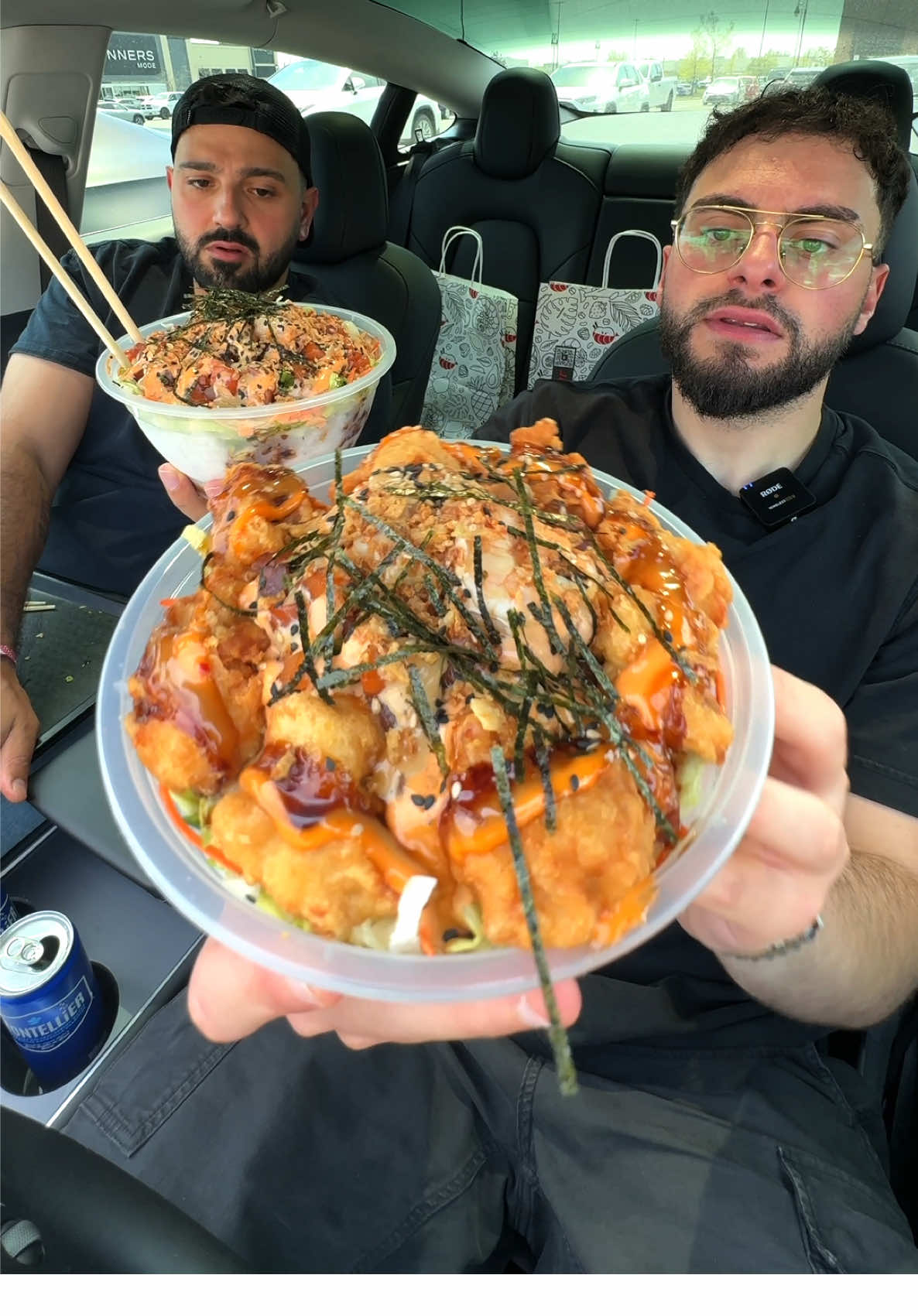 Swimming with some fishes in these poke bowls! 🐟🍚 📍 Poke Monster 3160 Av. des Grandes Tourelles, Boisbriand #Pokebowl #pokemonster #sashimi #fish #asianfood #Laval #everyeatspossible #foodies #mukbang #asmr #viralvideotiktok #foodreview #mtl #montreal #mtlfood #foodtiktok #eating #fyp #fypシ゚ 