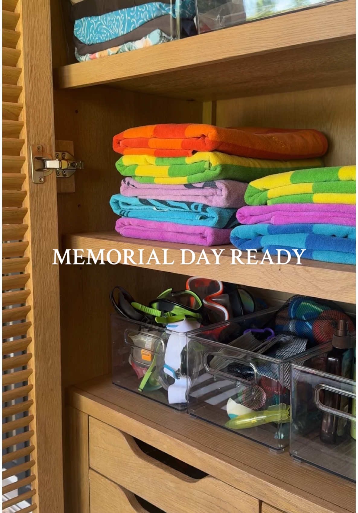 Skuba Steve is on pool duty and I’m on fun duty! Today’s mission: sunshine, snacks, and pool toys on deck. Let’s get this backyard party started! 🤿 💦👙☀️🍉🏝️@Beatbot #beatbotpartner #AquaSense2Ultra #roboticpoolcleaner #asmr #momlife #memorialdayweekend #summervibes #pooldays 