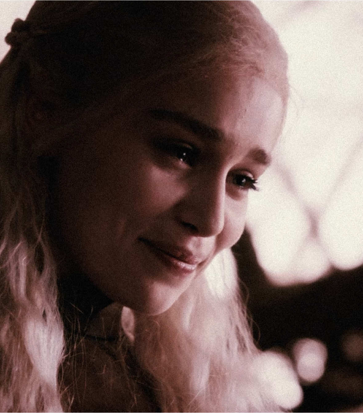 “I serve my queen because i want to serve my queen, because i believe in her.” - #daenerystargaryen #gameofthrones #aftereffects #aestheticedits #daenerystargaryenedit #foryoupage #asongoficeandfire 