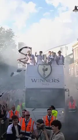 The Tottenham Hotspur Europa League trophy parade is well underway! 🥳 #tottenhamhotspur #spurs #europaleague