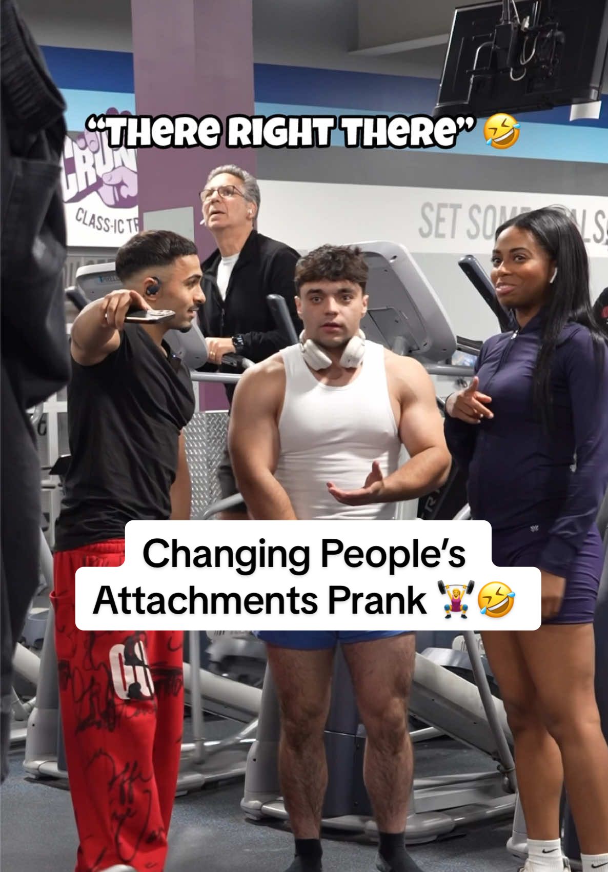 I Put Dudes Pants Up 👖🤣 #fyp #gym #fypシ #foryoupage #workout #gymrat #lol 