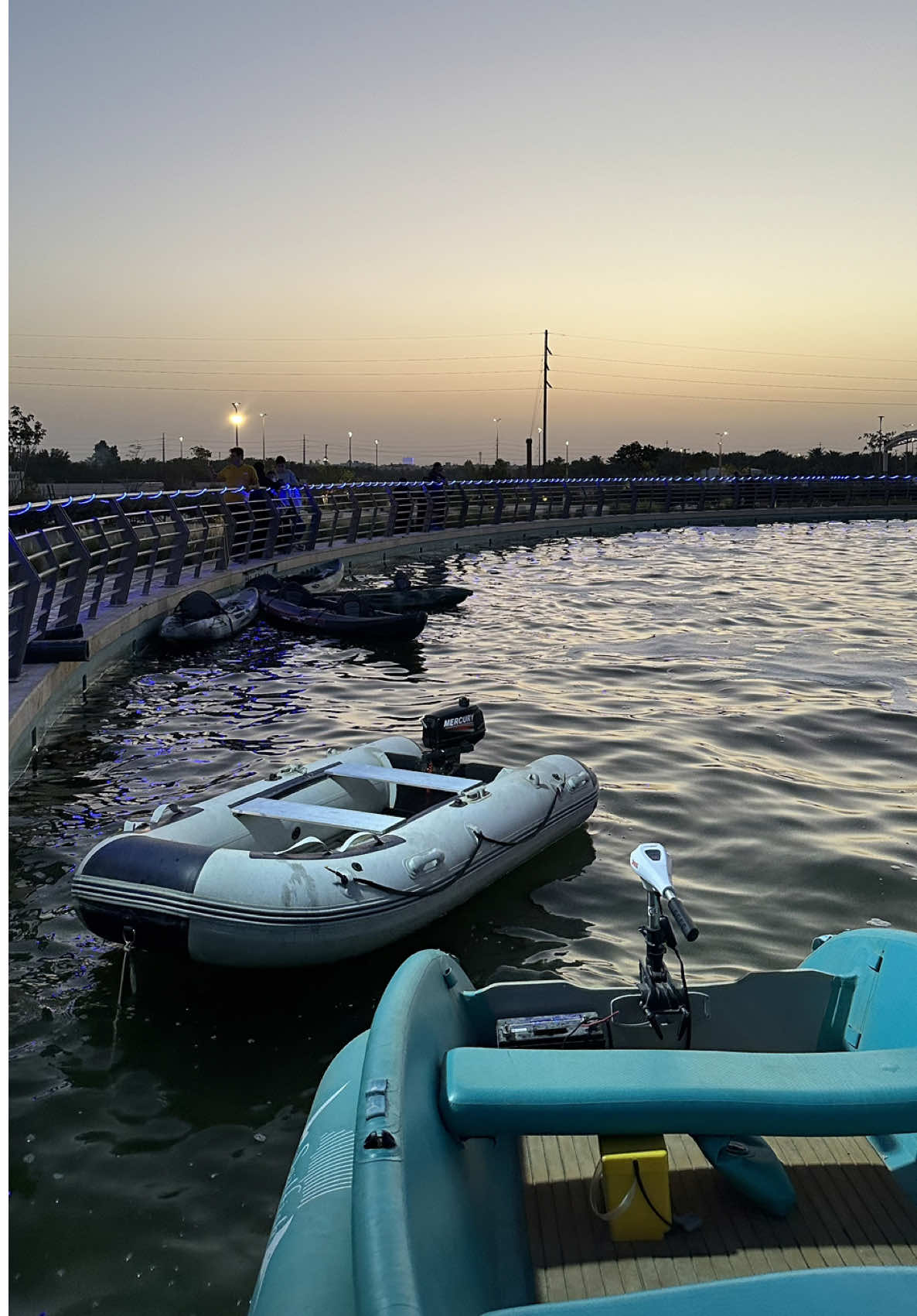 مُغامرة ممتعة بالقوارب🌊🚤🤩..  . . . . . . . . . . . . . . . ‏#alahsa #foryou #viral #alhofufksa #fypシ゚viral #eidmubarak #fyppppppppppppppppppppppp #جديد_الاحساء #هبات_الاحساء #هبات_التيك #الاحساء_المبرز #محلات_شاهي #شاي_الاحساء #الاحساء_الهفوف #مالي_خلق_احط_هاشتاقات #مطاعم_الاحساء #شاي_الهبه #مقاهي_الشرقية #مقاهي_الاحساء #الاحساء_الهفوف_الشرقيه_اكسبلور #الشعب_الصيني_ماله_حل😂😂  