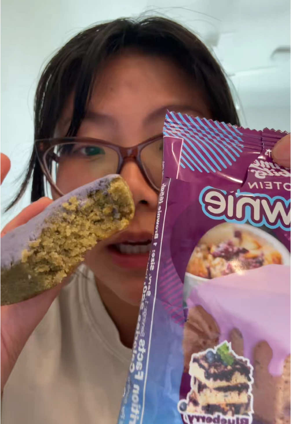 straight up tastes like a cake 🤯 @Prime Bites Protein Treats #primebites #proteinbrownie 