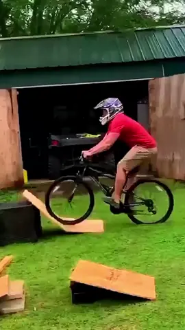 🤣 #scareprank #scarecam #scary #scared #funnyvideos #funnymoments #funnyprank #foryour #foryoupage #funny #haha#funnyvideos😂 #funn #funnytiktok #funnymoment #trynottolaughchallenge #trynottolaughimpossible  #fails_of_the_month #funnyvideos2025 #bigfails #comedyvideos #comedyvideos😅😂 #failcompilation #failarmy #funnyvideos #fail #failvideo #youlaughyoulose 