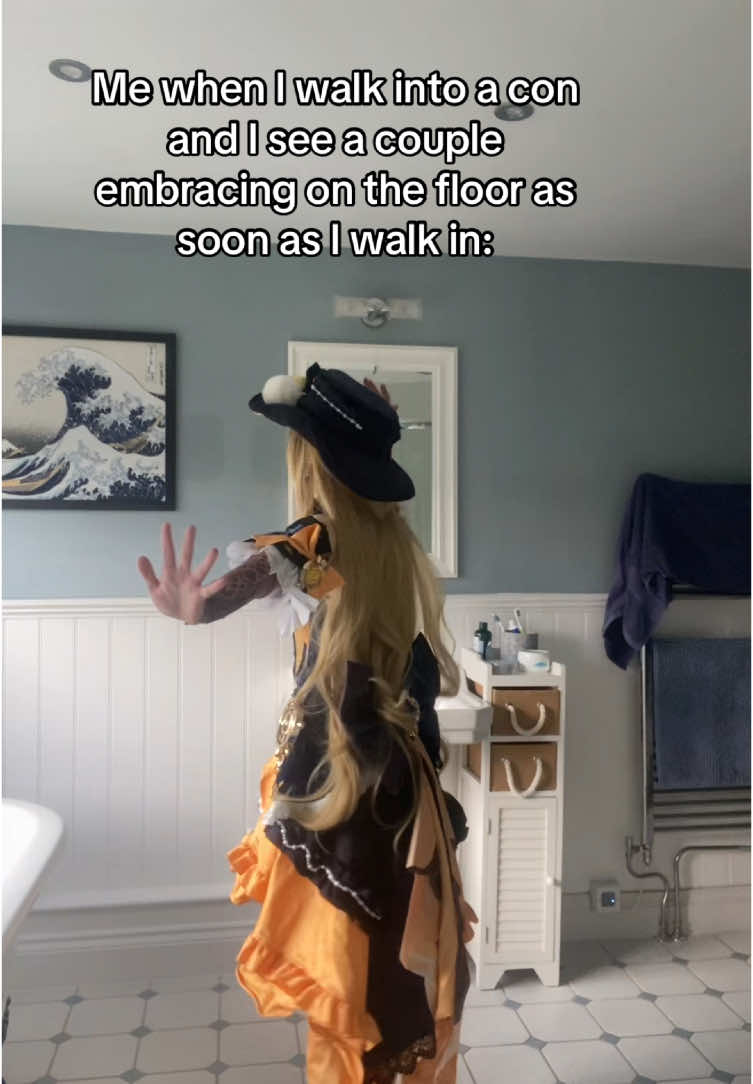 Get a room guys 🙄🙄 #cosplay #cosplayconvention #conventions #jokes 