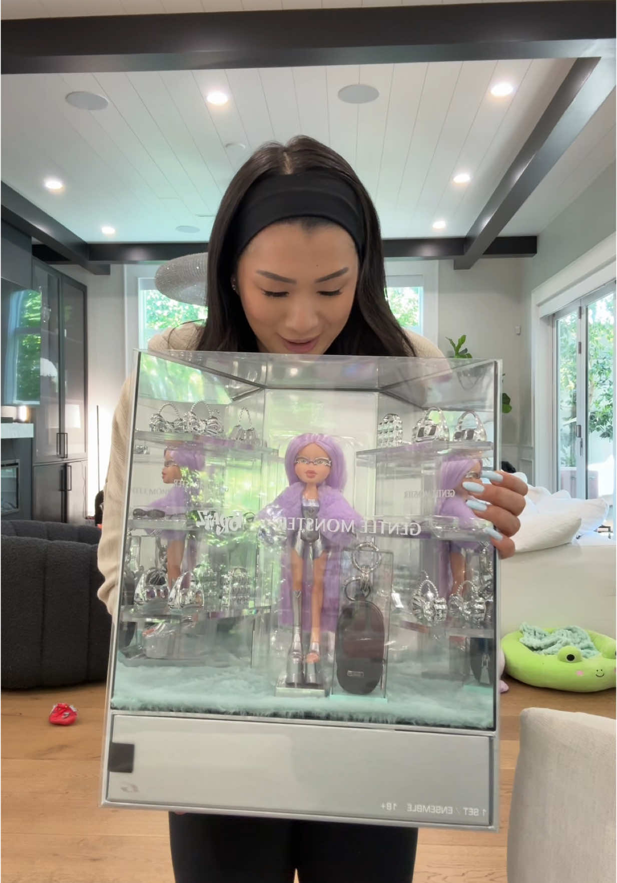 little rem is SCREAMING!!!! 😭💜 #gentlemonster #unboxing #unbox #haul #sunglasses #bratz #viral #fyp 