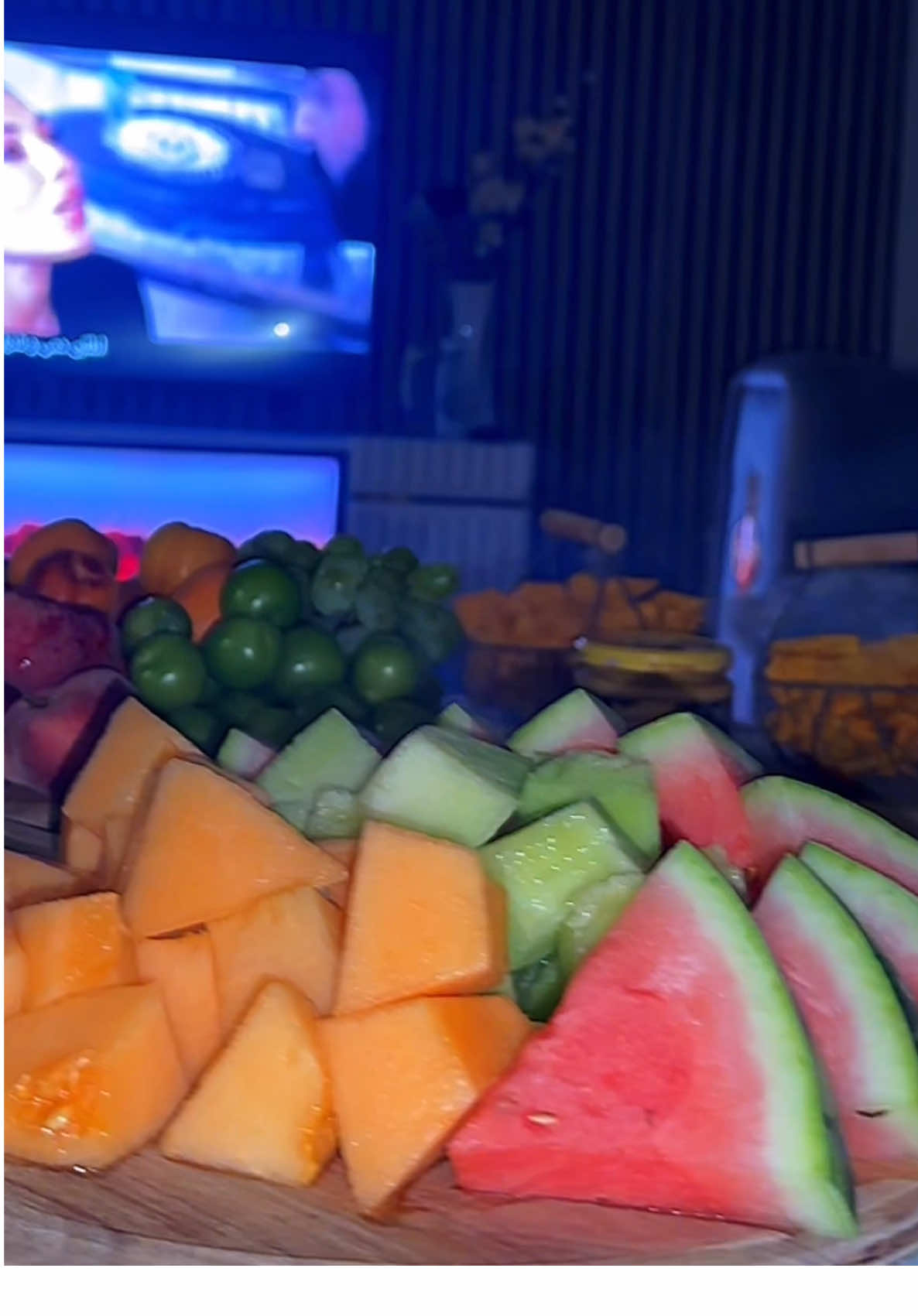 شرب سبعون كأساً احتفالاً بنسيانه لي وفي النهايا سقط مخمورً يهذي بأسمي ♥️😌#قعدتي_الرايقة❤🤞💫 #أرکیلة_قهوة_رواق #foryou #deutschland_stuttgart🇩🇪 #iphone14promax 