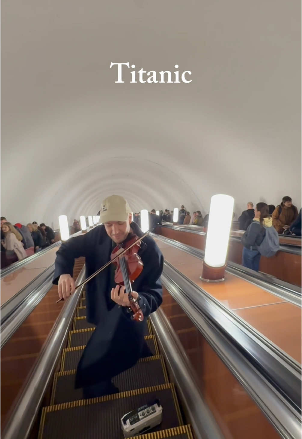 Titanic #violin #violinmusic #composer #violinist #music #livemusic #violincover #fyp #classic #classicalmusic #soundtrack Follow me on  instagram @demidovru youtube @demidovru telegram @aodemidovru