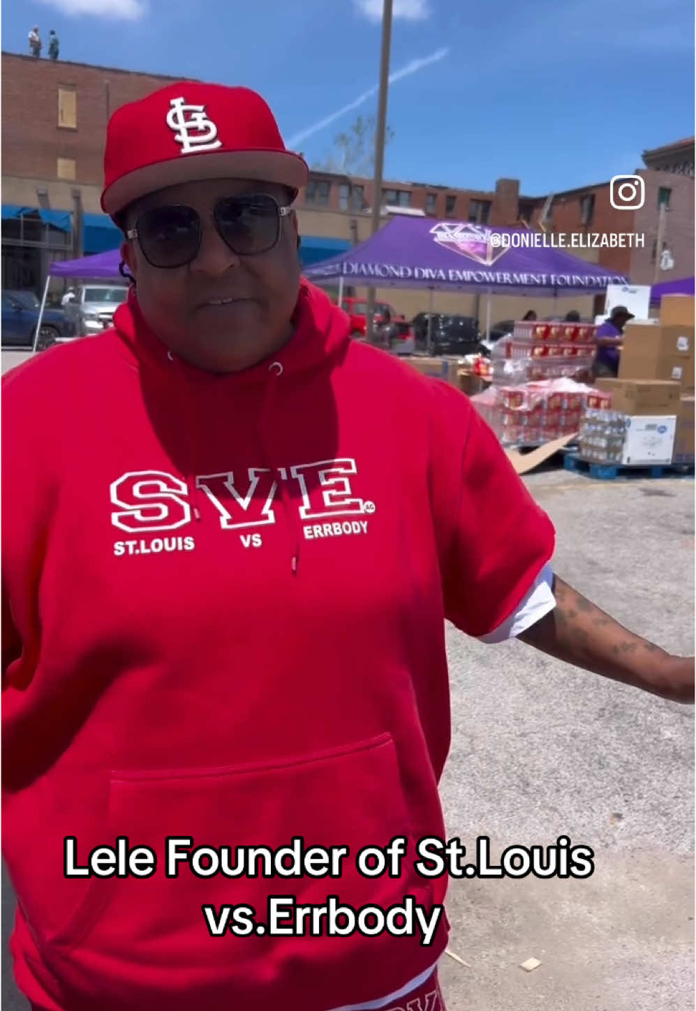 Lele founder of St.Louis vs. Errbody Today,Friday May 23, 2025 she pulled up to 5249 Delmar Blvd to gather resources & supplies so she can continue taking relief directly into the neighborhood that needs it the most #Saintlouis #fyp 