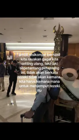 aku berdiri sendiri menantang segala ke tidak kemungkinan