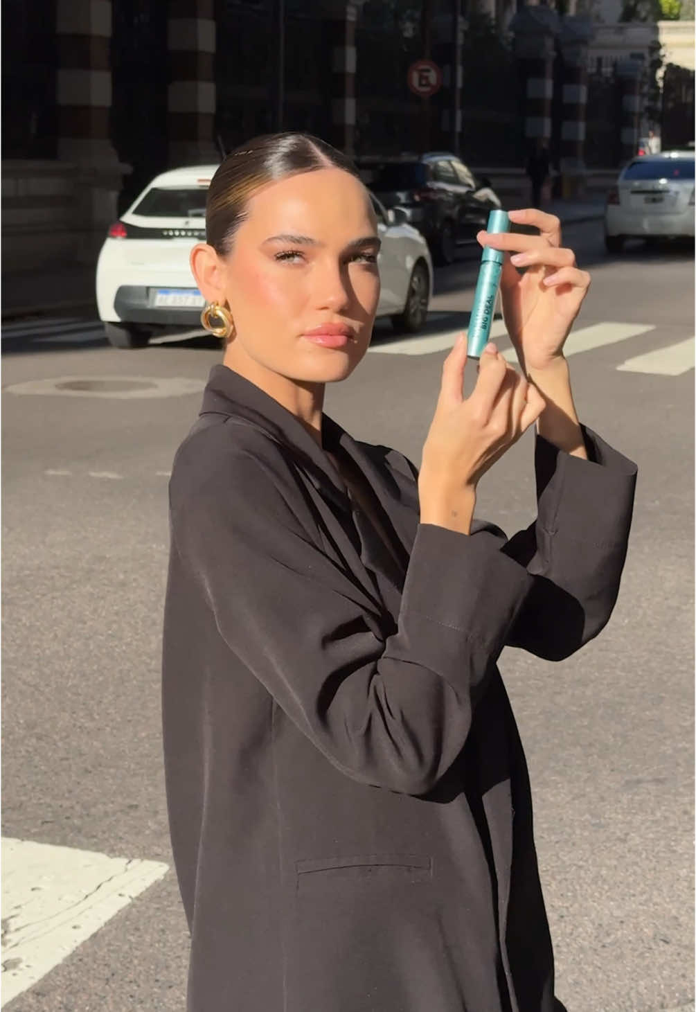 Algo BIG llegó ✨ La nueva máscara de pestañas Paradise Big Deal de @L’Oréal Paris me acompaña a todos lados! o yo a ella con lo grande que es 😂 #BigDealLorealParis #Makeup