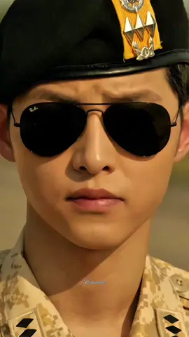 Time to rewatch DOTS #kdramalover #kdrama #kdramafyp #doramas #koreandrama #descendantsofthesun #songjoongki #songhyekyo 