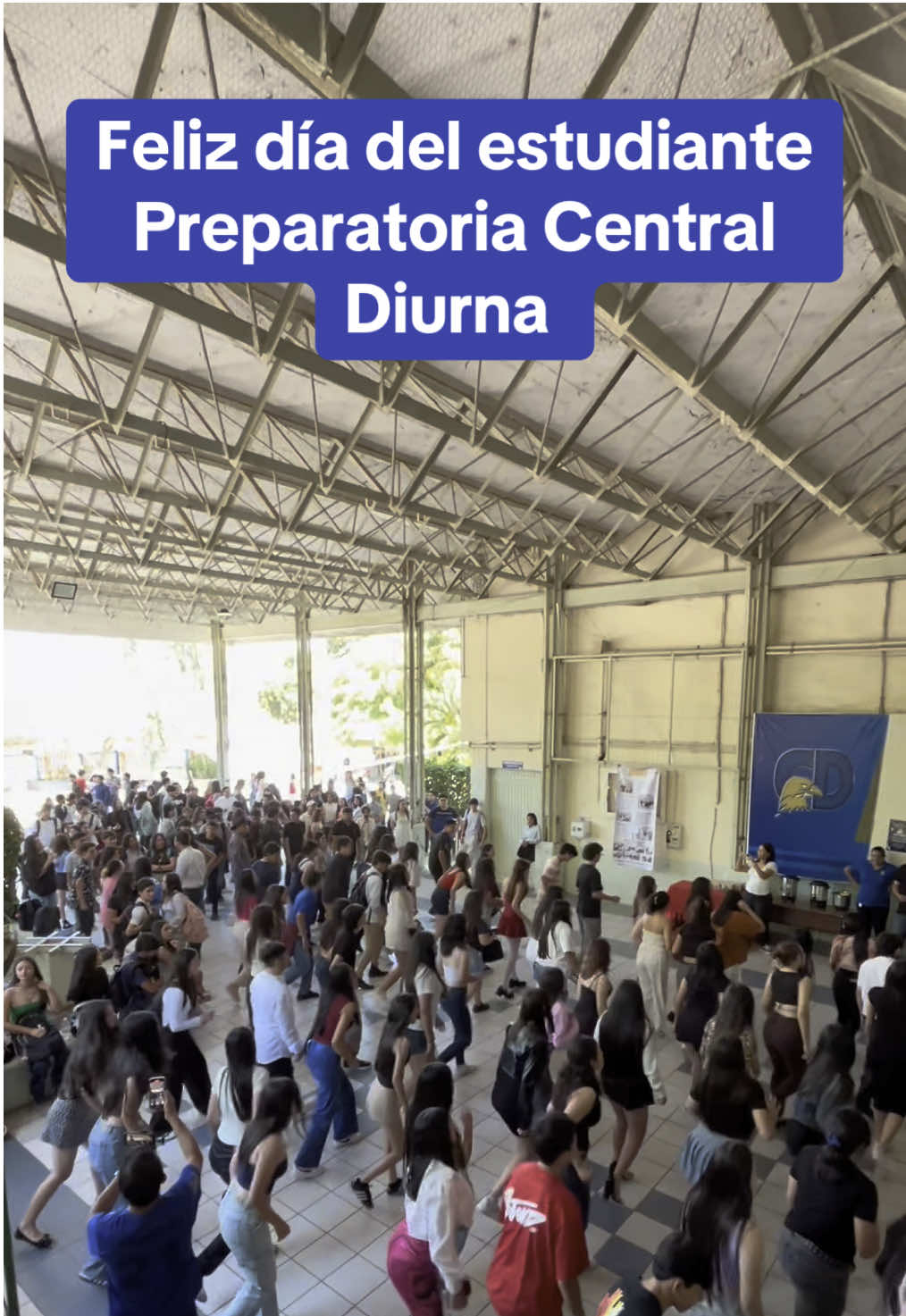 Feliz día a todos nuestro estudiantes de la prepa central 2025 esperamos disfruten su día 🤗📚🧑‍🎓 @UAS  #uas #centraldiurna #culiacan #sinaloa #preparatoriacentraldiurna #sursumversus #somosgrandessomosuas #culiacan🍅 #culiacansinaloa 
