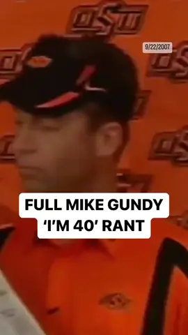 An iconic moment in college football history 😤