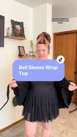 Love love love these bell sleeve wrap tops!! They’re a perf subtle statement piece #bellsleeves #croptop #bohofashion 