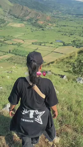 Selalu berdiri di kaki sendiri😀